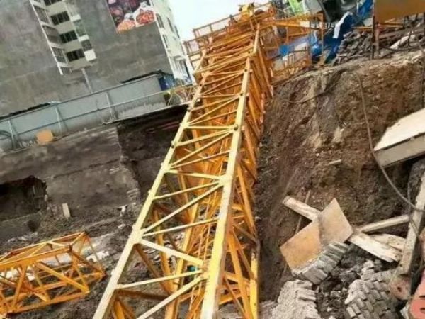 市中区吊车租赁电话_吊车出租的注意事项